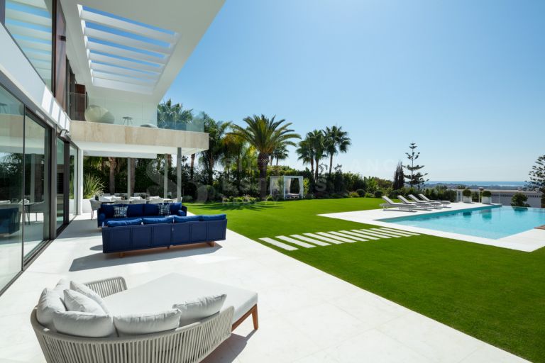 A Remarkable Contemporary Villa with Sea Views in Nueva Andalucia