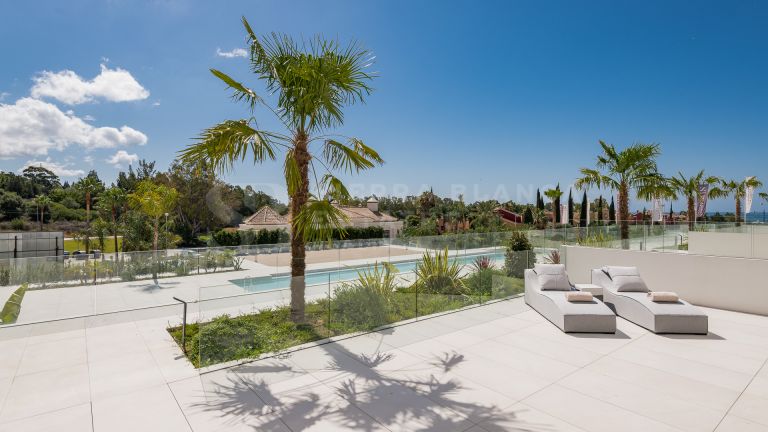 Amplio Apartamento con Terraza en Alquiler en Epic Marbella