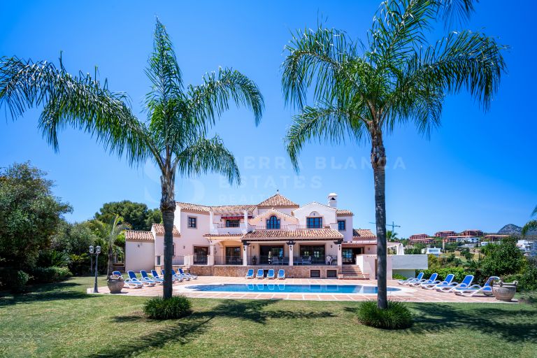 Villa à vendre à Cancelada, Estepona Est