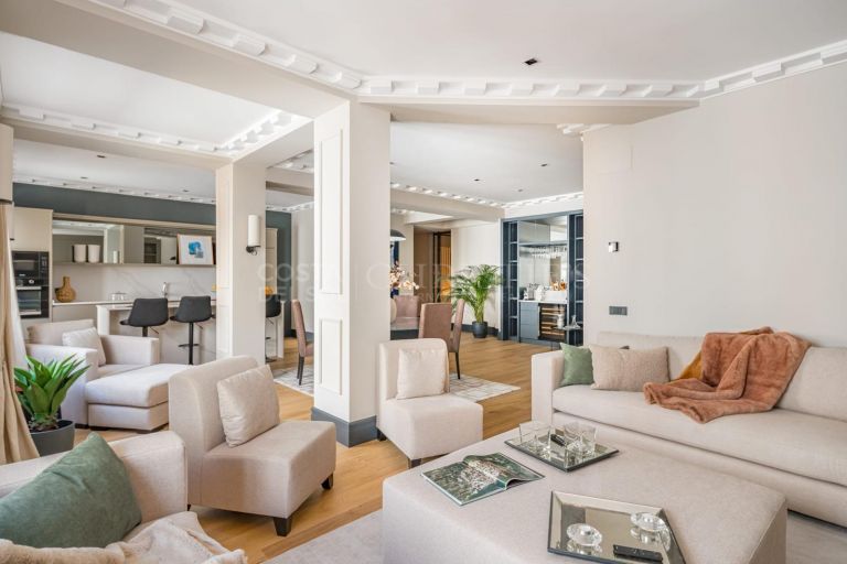 Flat for sale in Recoletos, Madrid - Salamanca