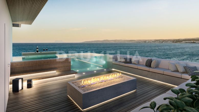Estepona, Einzigartiges neues ultramodernes Strand-Luxus-Apartment in erster Reihe, Estepona Playa