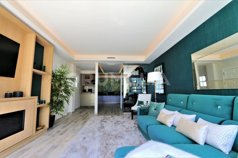 Marbella Golden Mile, Chic Luxury Penthouse in famous Puente Romano Hotel, Marbella Golden Mile 