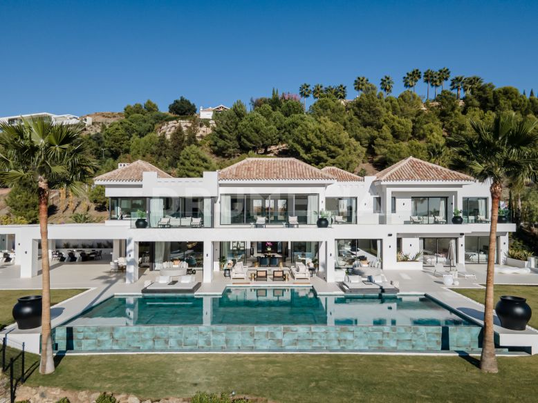 Benahavis, Exceptionnelle villa de luxe en première ligne de golf au Marbella Club Resort, Benahavis.