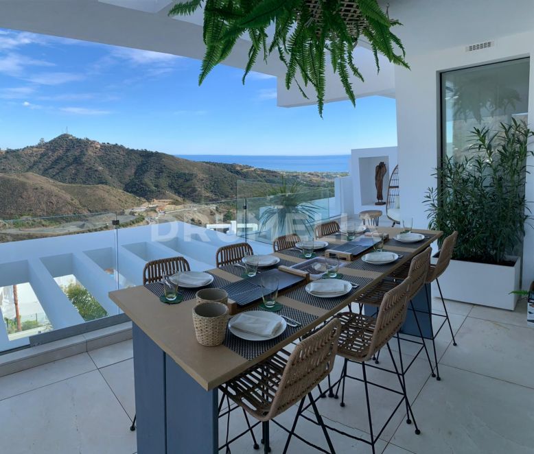 Marbella, Atemberaubende, voll möblierte neue Luxus-Penthouse, Palo Alto, Ojen-Marbella
