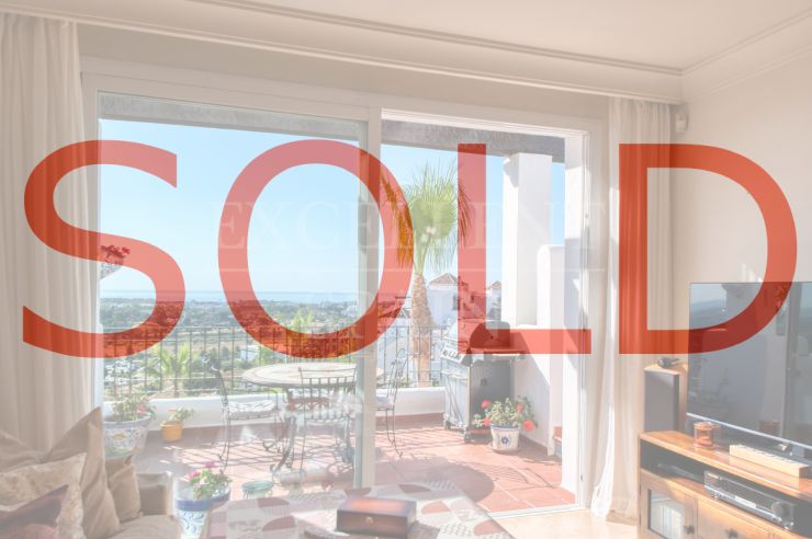 Lomas del Marques, Benahavis, Penthouse zum Verkauf mit Panoramablick auf das Meer