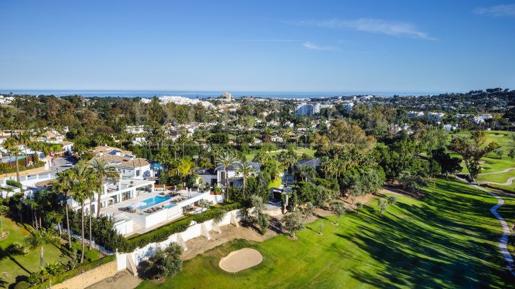 Luxurious, Contemporary Villa for sale at Los Naranjos Golf, Marbella