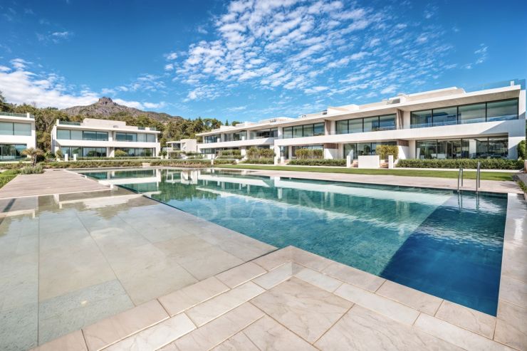 Exclusiva villa contemporánea en Vilas 12, Milla de Oro de Marbella