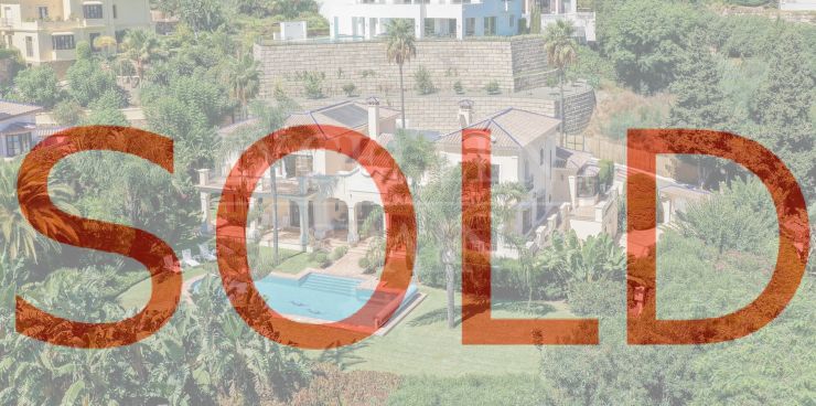 Paraiso Alto, Benahavis, spacious Mediterranean style villa for sale