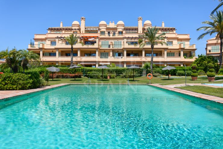 Four Seasons, Los Flamingos Resort, Costa del sol, appartement te koop