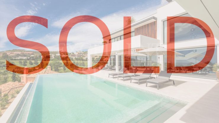 La Alquería, Benahavis, luxe nieuw gebouwde villa in moderne, contemporary stijl te koop