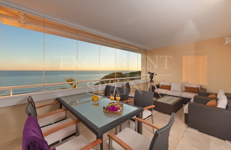 Los Granados de Cabopino, Marbella Oost, penthouse te koop met panoramisch zeezicht