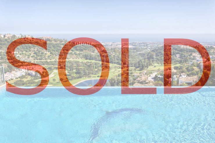 Los Arqueros, Benahavis, villa met spectaculair, panoramisch uitzicht op zee te koop