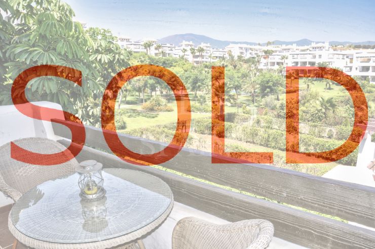 Selwo Hills, New Golden Mile, Estepona, great apartment for sale with spacious terrace