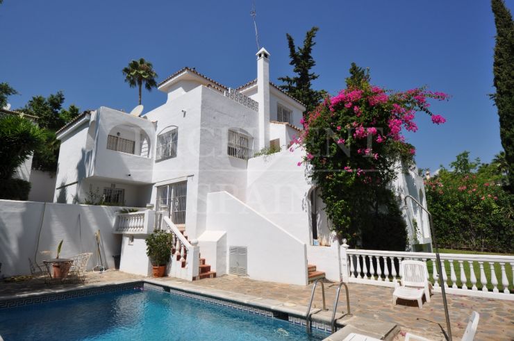 Los Naranjos Hill Club, Marbella, villa te koop