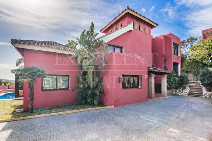 Hacienda las Chapas, Ost Marbella, Costa del Sol, Villa zum Verkauf mit Meerblick