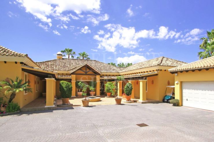 La Zagaleta, Benahavis, Villa im andalusischem Stil mit Meerblick zum Verkauf