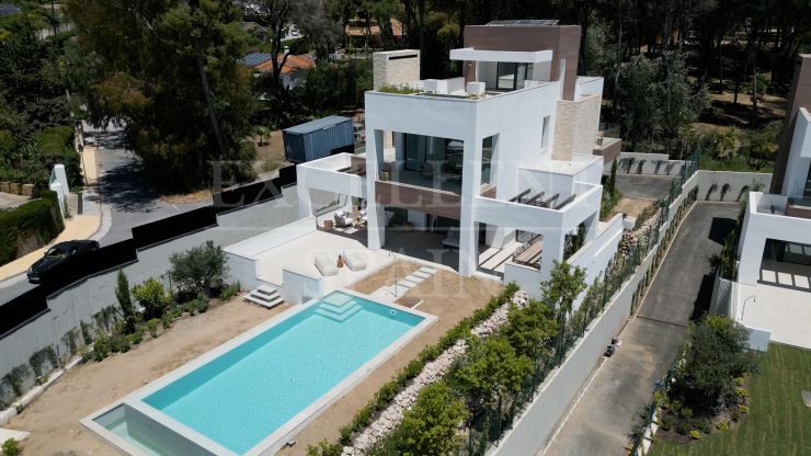 La Fuente, Marbella – Neu gebaute Luxusvilla mit Meerblick vom Dach in Strandnähe