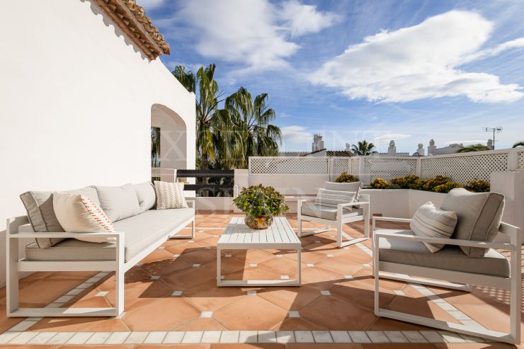 Puente Romano, Marbella – Gerenoveerd hoekpenthouse met 4 slaapkamers en dakterras