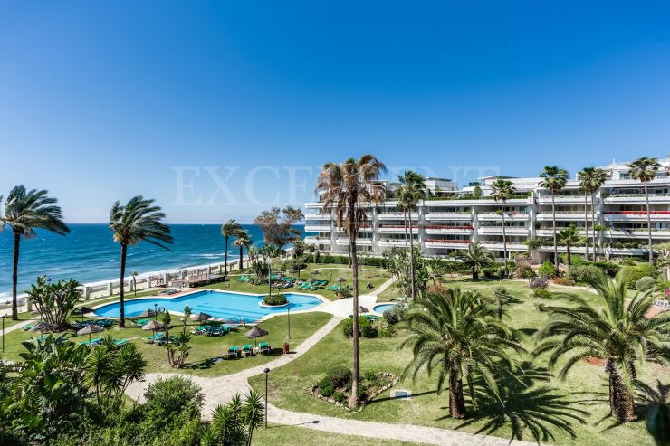 Playa Esmeralda, Marbella Golden Mile – Appartement met 2 slaapkamers aan het strand en panoramisch uitzicht op zee