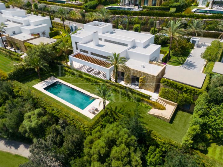 Contemporary Golfside Villa for Sale in Green 10, Finca Cortesin Resort