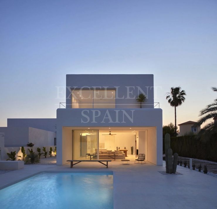 Contemporary Off-Plan Villa with Private Pool and Views in Valle Romano, Estepona