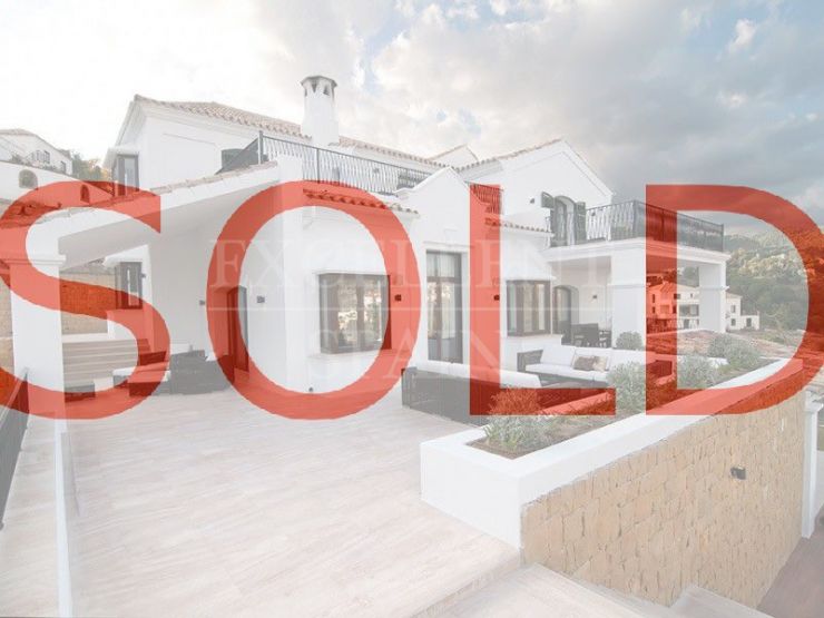 El Madroñal, Benahavis, Costa del Sol, wunderschöne neue Villa zum Verkauf
