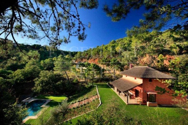 Benahavis, Marbella Club Golf Resort, encantadora villa a la venta