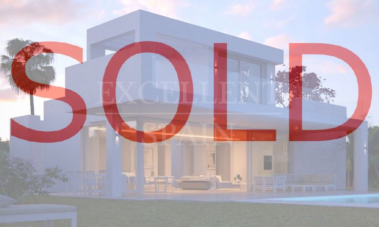 Rio Real, Marbella, moderne, zeitgemäße neue Villa zum Verkauf