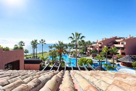 Atico en venta en New Golden Mile, Estepona