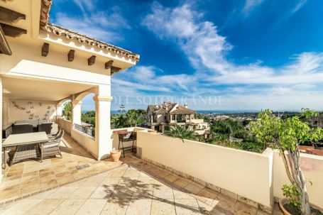 Apartamento en venta en Nueva Andalucia, Marbella