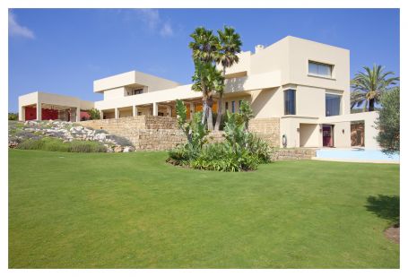 Villa for sale in La Reserva, Sotogrande