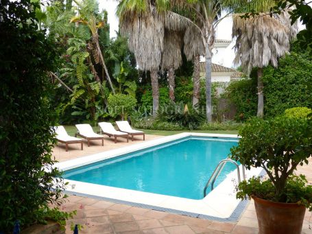 Villa for sale in Sotogrande Costa, Sotogrande