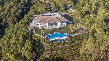 Mansion for sale in La Zagaleta, Benahavis