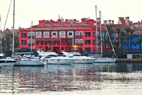 MOOI EN GEZELLIG APPARTEMENT TE HUUR IN PUERTO DEPORTIVO DE SOTOGRANDE