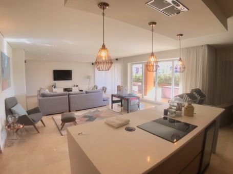 Appartement begane grond te huur in Ribera del Marlin, Marina de Sotogrande