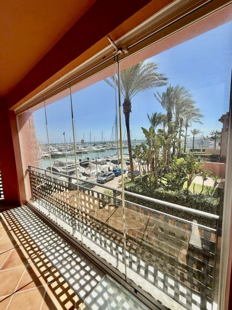 LUMINOSO Y COMODO APARTAMENTO EN RIBERA DEL OBISPO, LA MARINA DE SOTOGRANDE