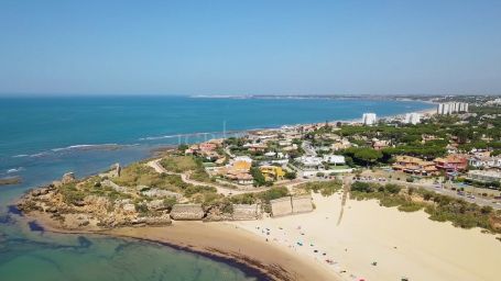PALACE HOUSE WITH 11 TOURIST APARTMENTS IN EL PUERTO DE SANTA MARÍA (OFF-MARKET)
