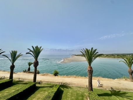 Appartement te huur in Paseo del Río, Sotogrande Costa