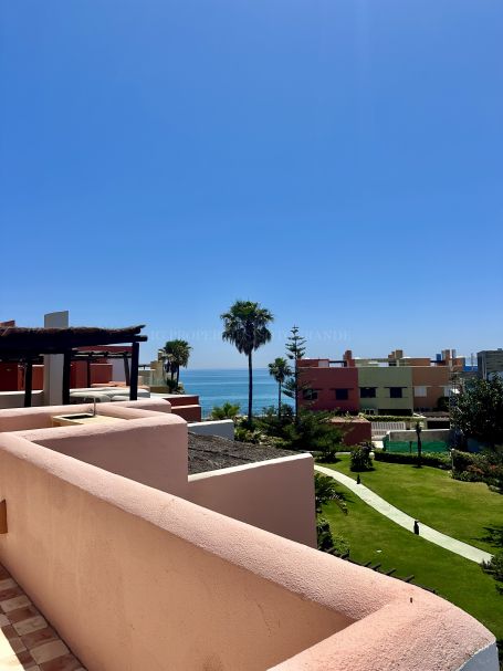 LACASITOS CON VISTAS PARCIALES AL MAR