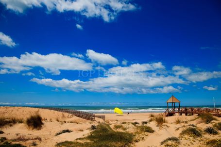 Hotel for sale in Cadiz