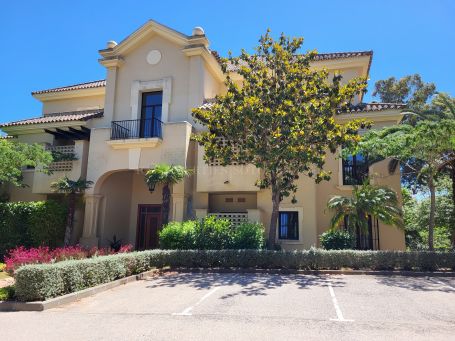 2 BEDROOM APARTMENT (GF LEVEL) IN THE EXCLUSIVE VALGRANDE COMMUNITY, STEPS AWAY FROM VALDERRAMA