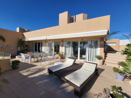 Penthouse te huur in Paseo del Mar, Sotogrande Costa