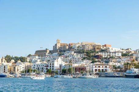 Hotel te koop in Eivissa