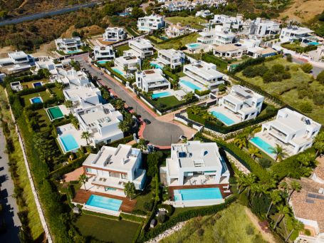 Development in Los Olivos, Nueva Andalucia