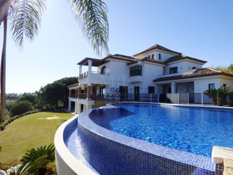 Villa for sale in La Reserva