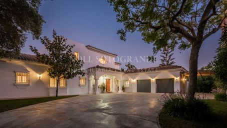 Villa en venta en Reyes y Reinas, Sotogrande Costa, Sotogrande