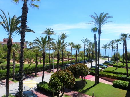 Apartment for sale in Apartamentos Playa, Sotogrande
