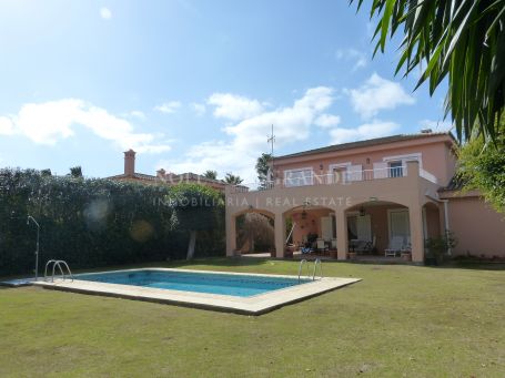 Villa zum Verkauf in Zona B, Sotogrande