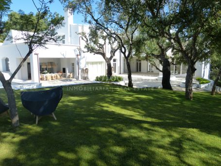 Villa en venta en Los Altos de Valderrama, Sotogrande Alto, Sotogrande