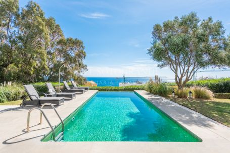 Villa en venta en La Paloma, Manilva